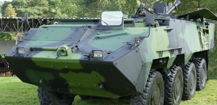 Pandur_II_CZ_8x8_120mm_self-propelled_mortar_carrier_Tatra_Defence_NATO_Days_2017_Czech_Republic_925_001-753x366