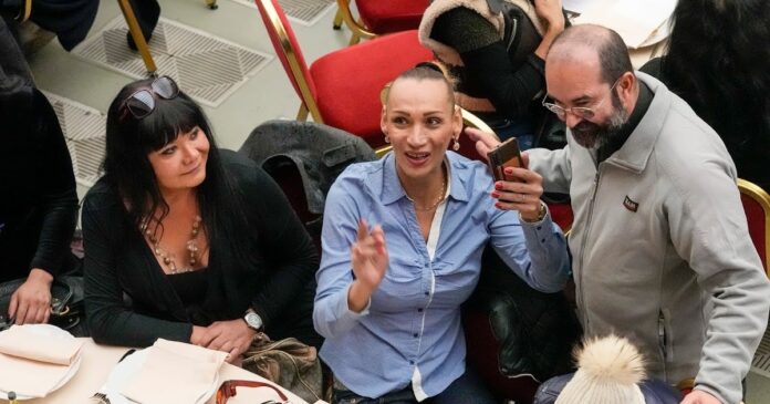 Rosszul értelmezett segítség: Ferenc pápa transznemű prostituáltak csoportját támogatott anyagilag