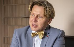 Varnus Xavér botrány
