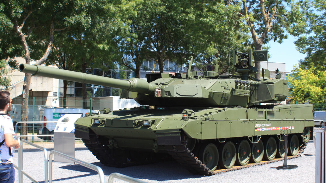 44 darab Leopard 2A8