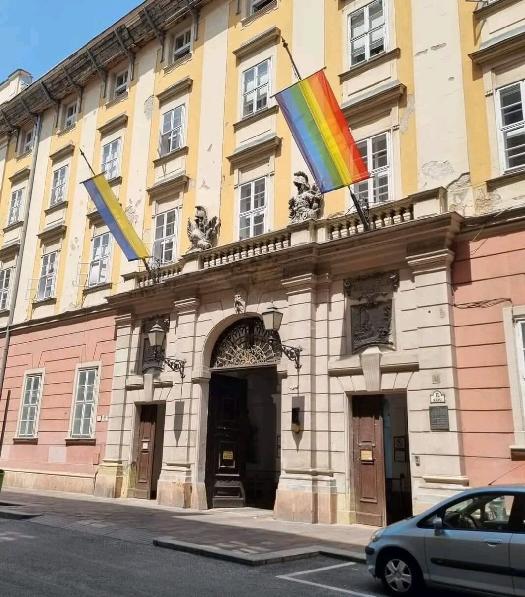 FzO9RHPakAEMQt5 LMBTQ Budapest