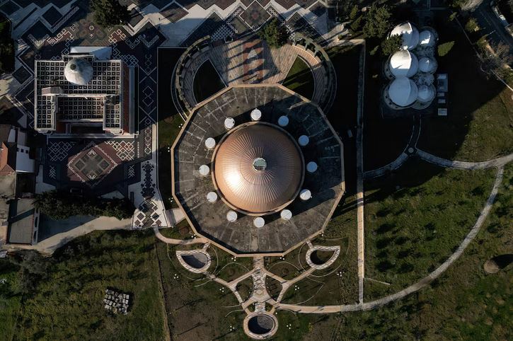 Új Vatikán Új Vatikán