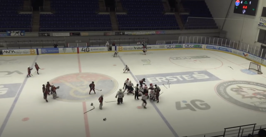 Tömegverekedés meccsen