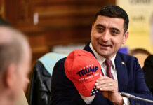 román választások