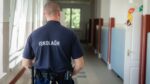 iskolaőrre támadt