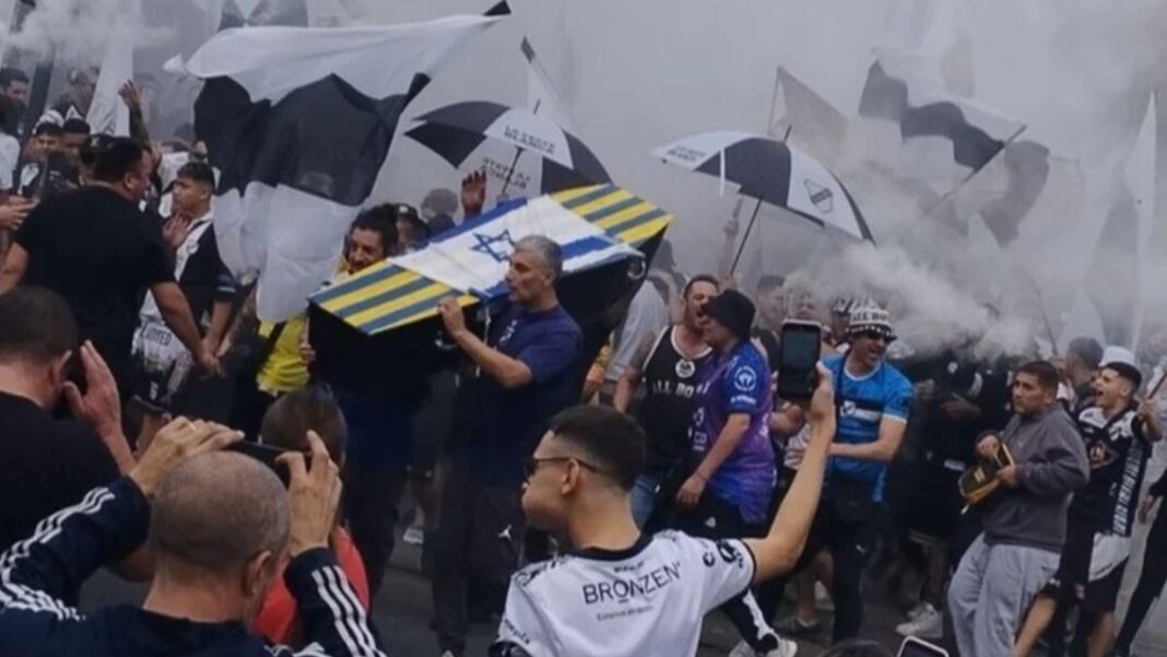 zsidó arcátlanságot