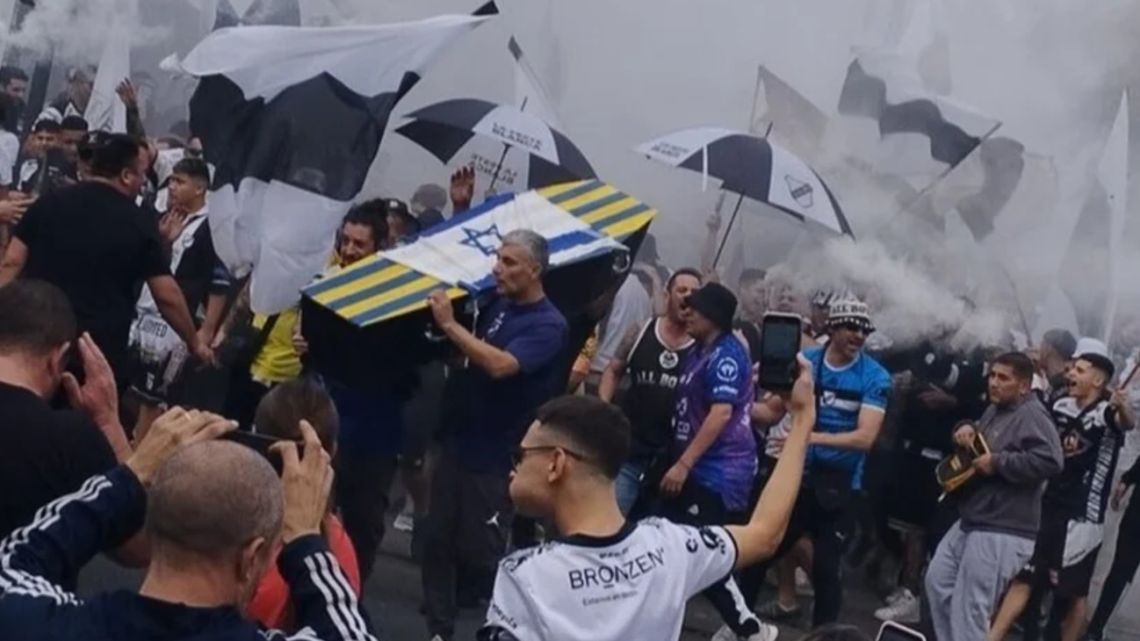 zsidó arcátlanságot