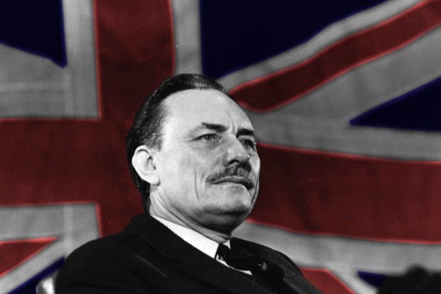Enoch Powell biztosan meglepődne, ha látná, hogy mivé vált Britannia, és hogy milyen kiváló jóstehetségnek bizonyult