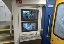 cigány vandálkodott a vonaton