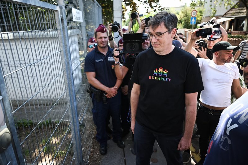 kihallgatták Karácsonyt