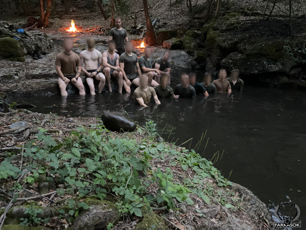 vizes képzés a Farkasoknál vizes képzés a Farkasoknál