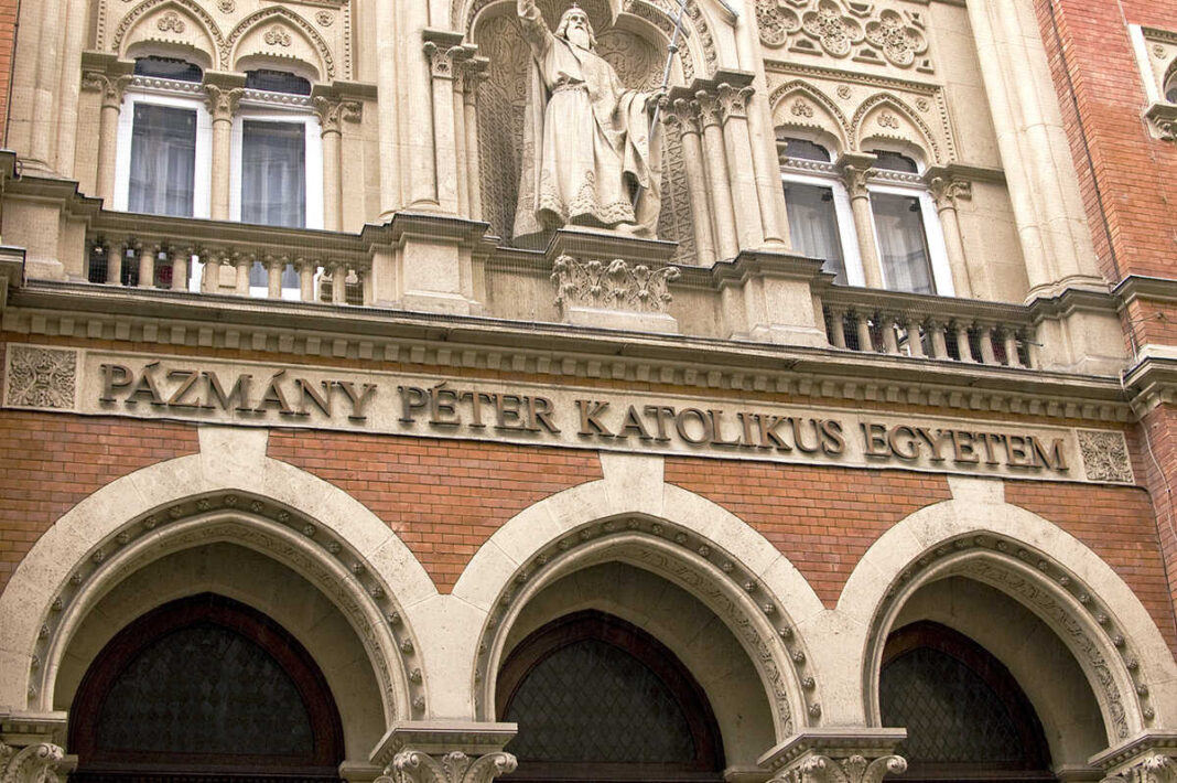 Pázmány egyetem