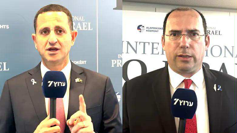 02F2513A-EF2F-486F-BD2B-922E1A82CAA2