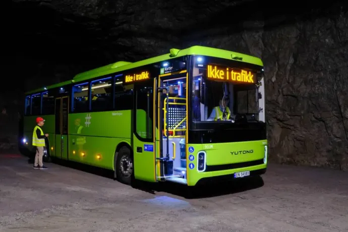 1761729803-temp-r84nvgh2fsfebnNmKnb_hero-normal_xl kínai autóbusz