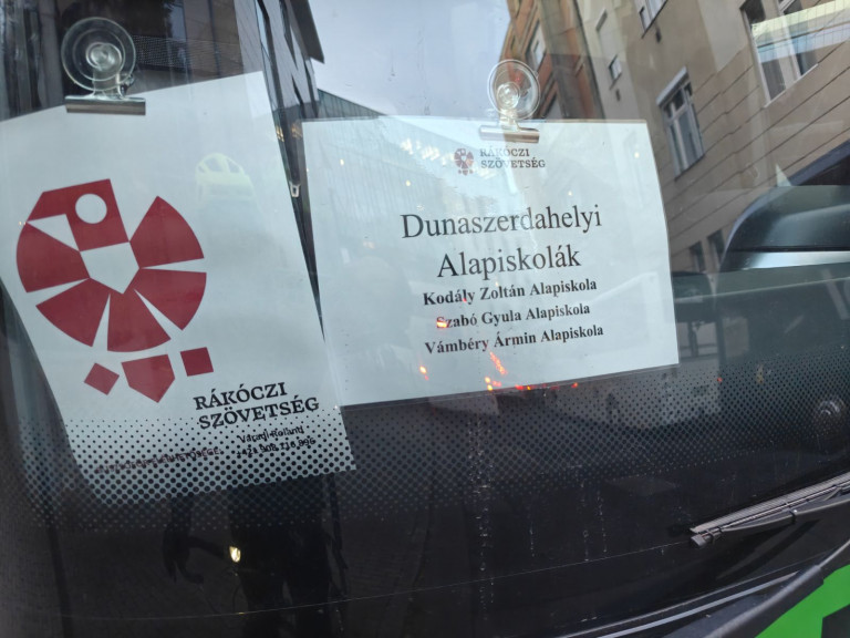 56-os megemlékezésre érkeztek