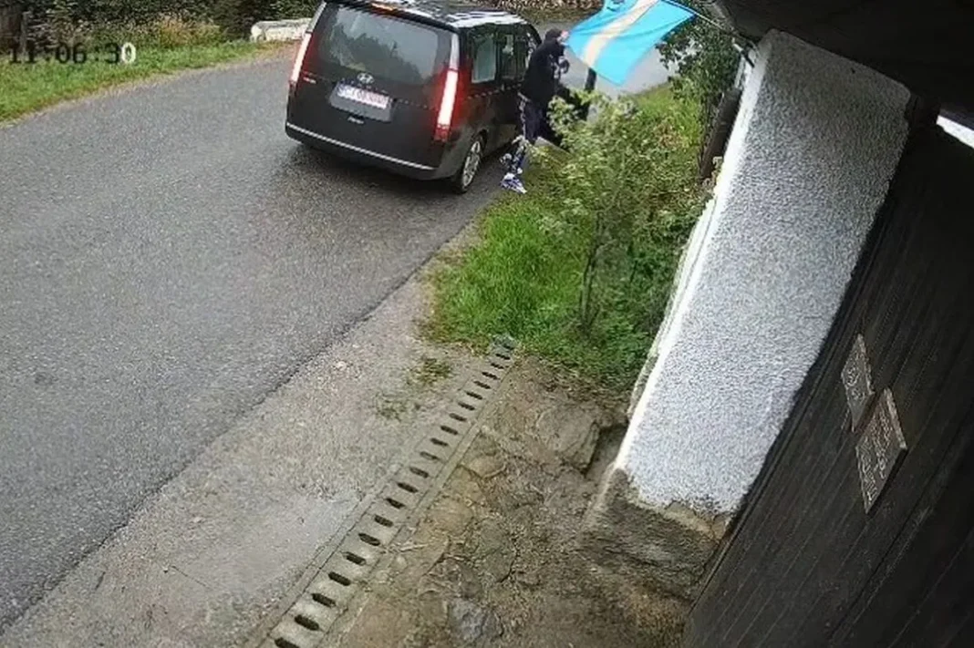 román focihuligánok magyarellenesség székely zászló