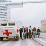 Az ENSZ páncélozott járművének árnyékában rejtőzők, 1994. november 8-án