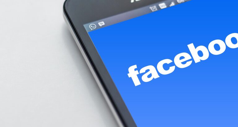 fizetős Facebook