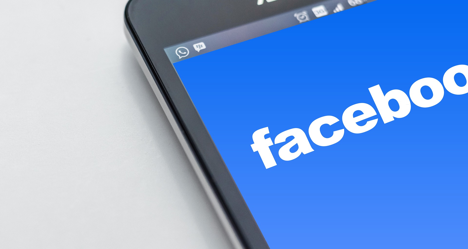 fizetős Facebook