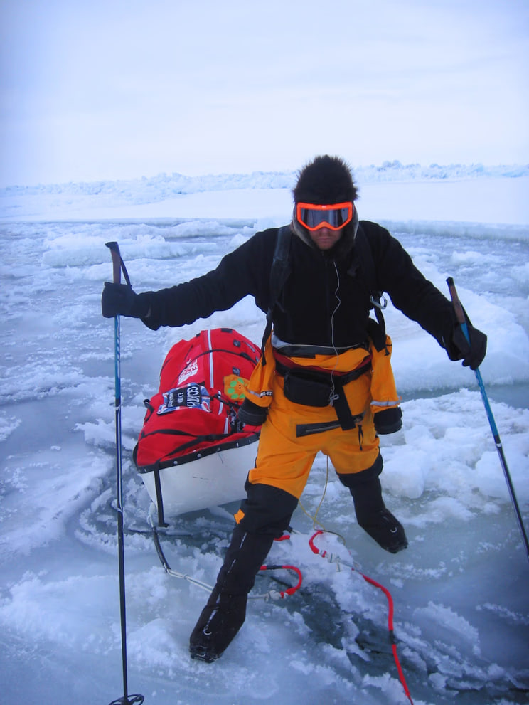 gyalog a Föld körül