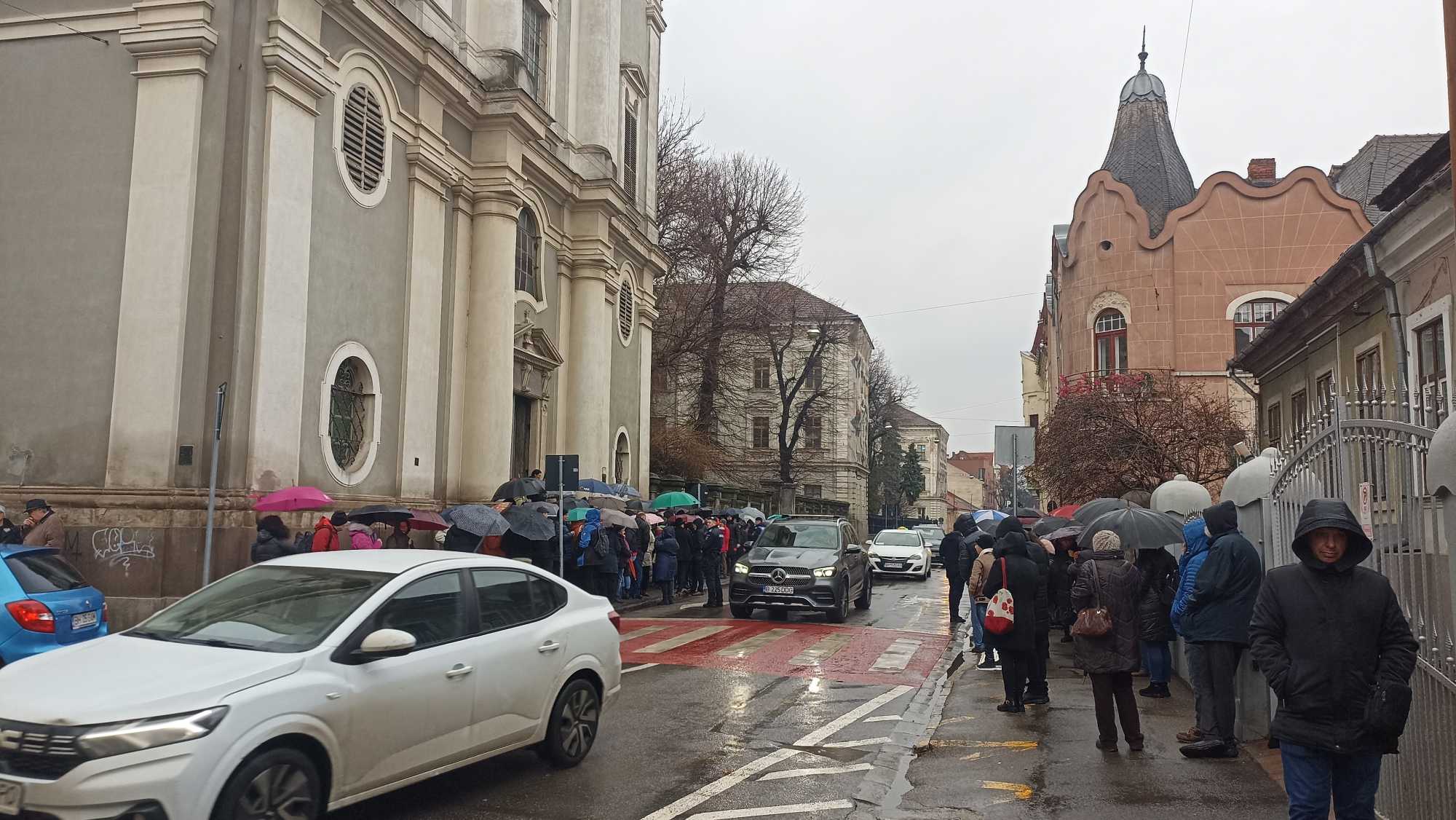 premontrei apát kilakoltatás