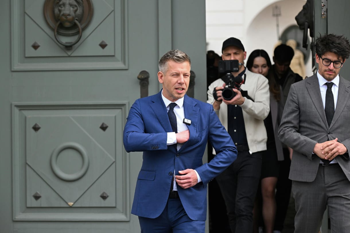 magyar péter mol