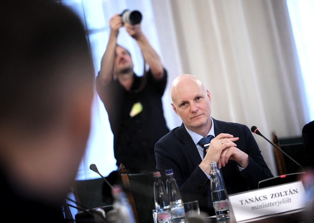 digitalizáció technológiai miniszter